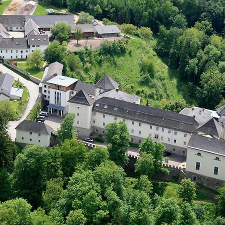 Kloster Wernberg Hotel ภายนอก รูปภาพ
