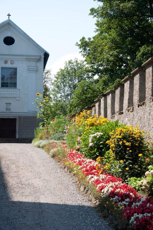 Kloster Wernberg Hotel ภายนอก รูปภาพ